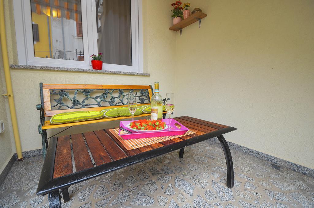 E&E Apartment Arena With Free Private Parking Pula Exterior foto
